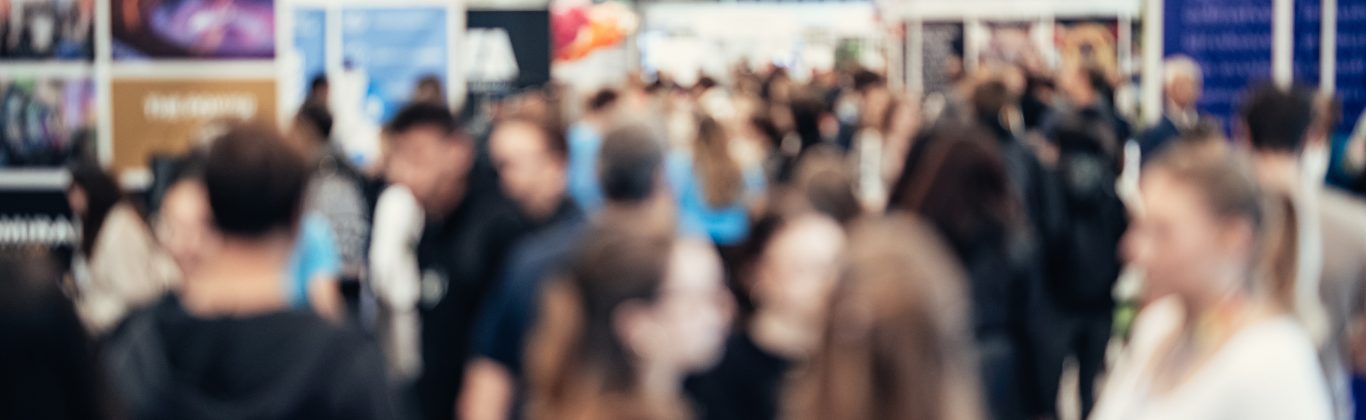 Unbekannte Menschen erfolgreich anzusprechen das eigene Unbehagen überwinden